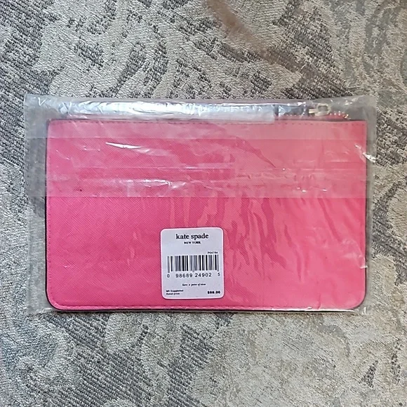 Gifted NIP Kate Spade Dark Pink Wristlet - Picture 2 of 10